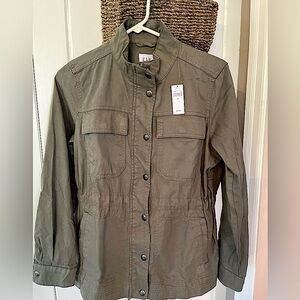 GAP NEW with tags Ladies Utility Jacket. Military green. Small